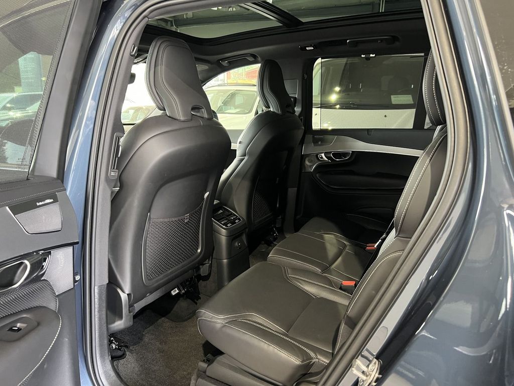 Volvo XC90 T8 Plus Bright Recharge AWD FourC AHK B&W