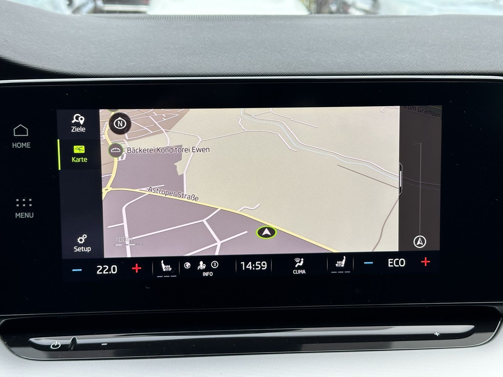 Fahrzeugabbildung SKODA Octavia Combi 1.4 TSI iV Style NAV+LED+ACC+HUD