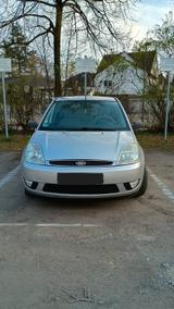 Ford Fiesta 1.4 16V Ghia Ghia - Ford Fiesta aus 2003: Ghia