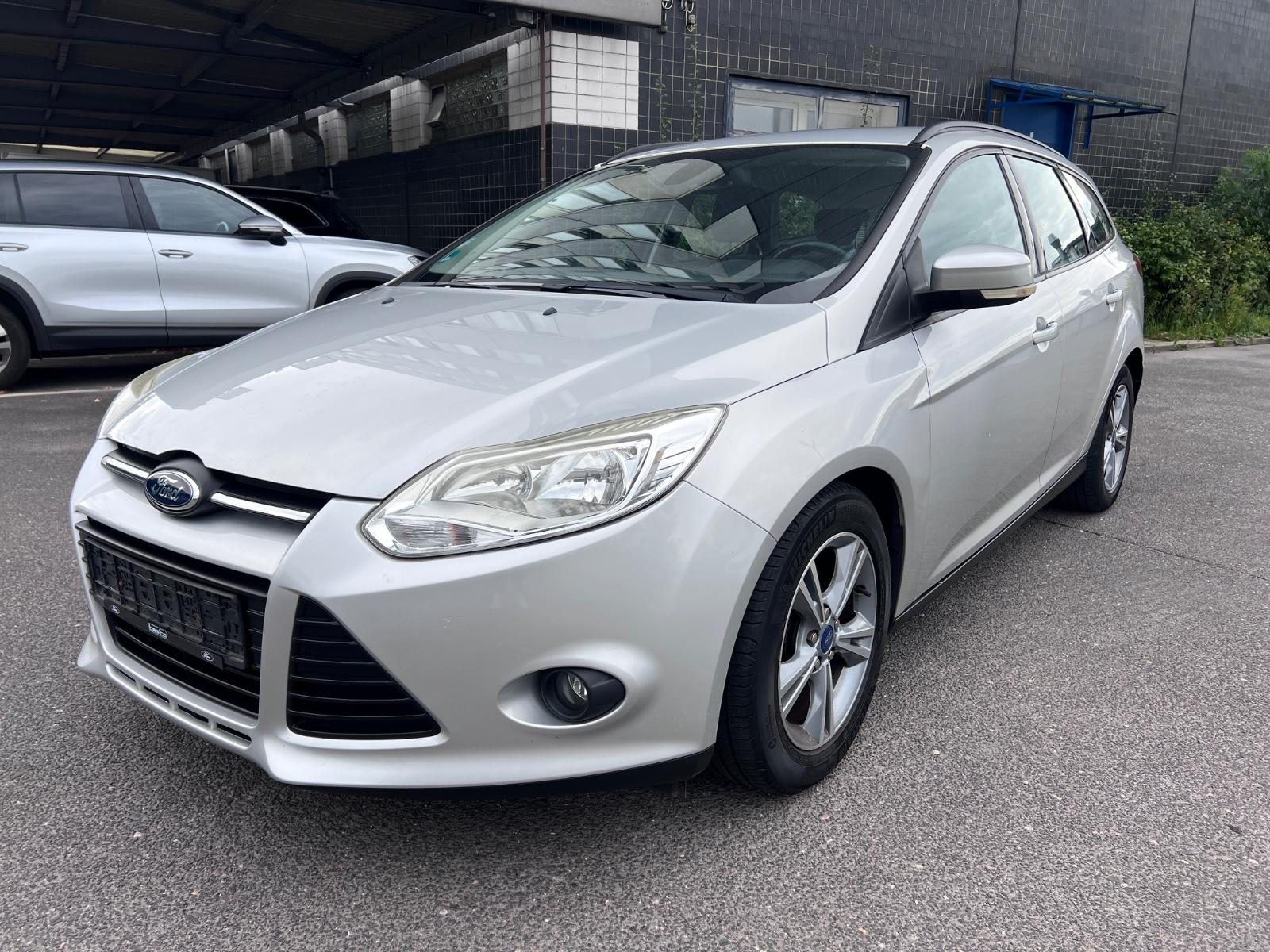 Ford Focus 1.0 Sitzh PDC Klimaauto BH.Front AUX USB
