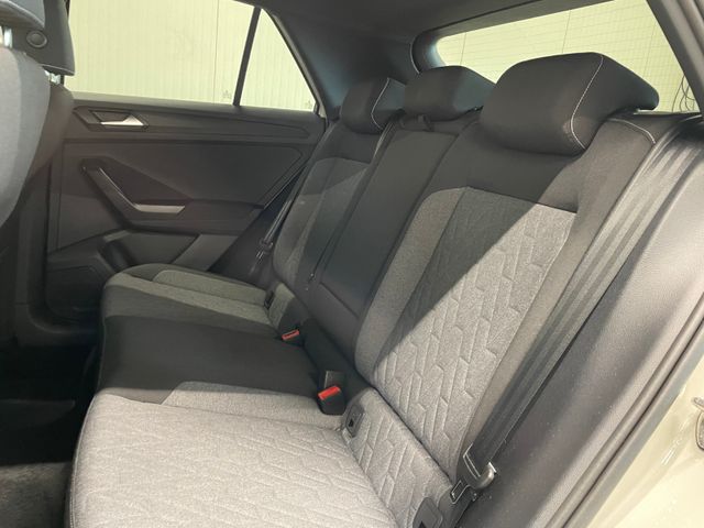 T-Roc Move 1.5 TSI DSG AHK ACC NAV RFK