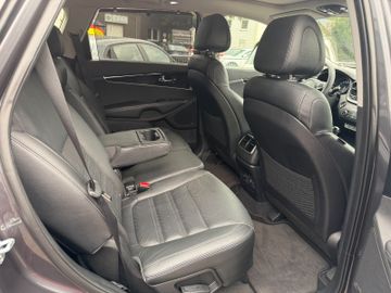 KIA Sorento - 12