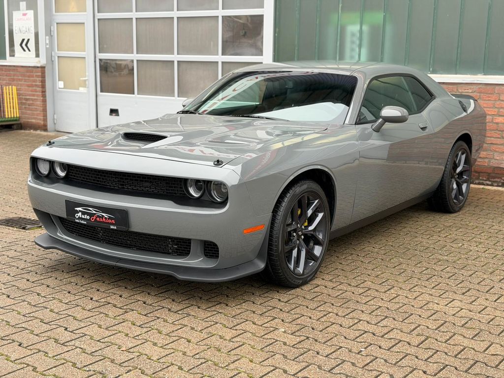 Dodge Challenger