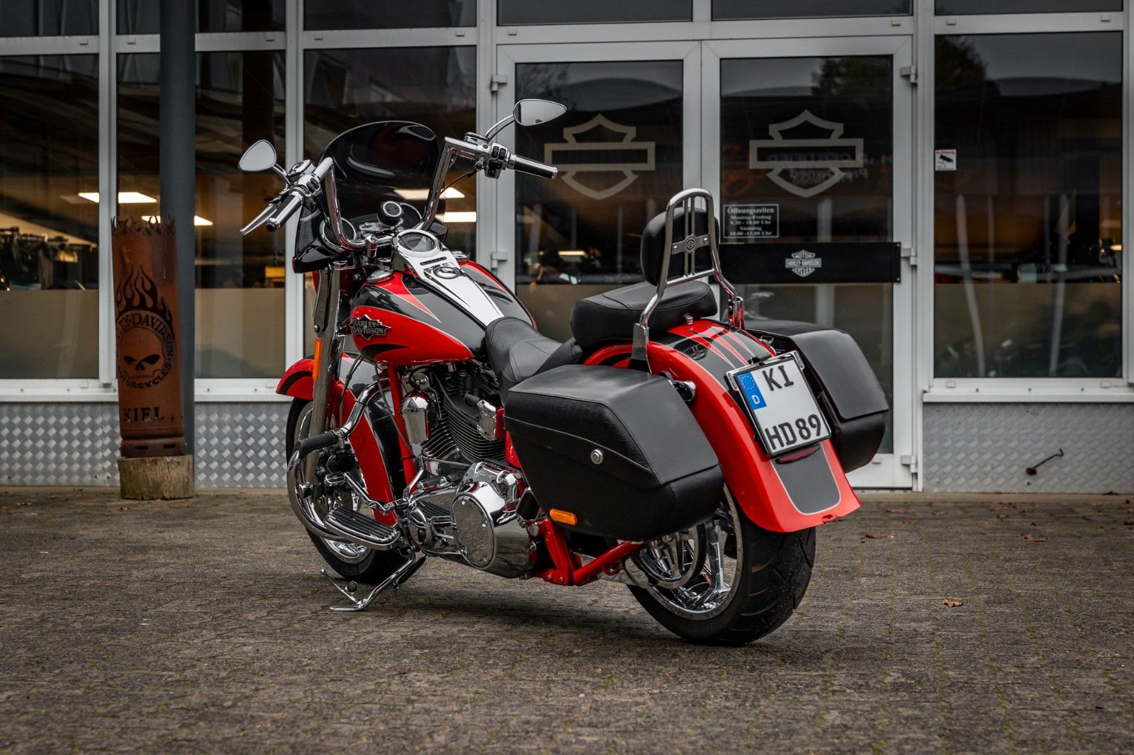 Fahrzeugabbildung Harley-Davidson FLSTSE2 CVO SOFTAIL CONVERTIBLE 110cui -Kesstech