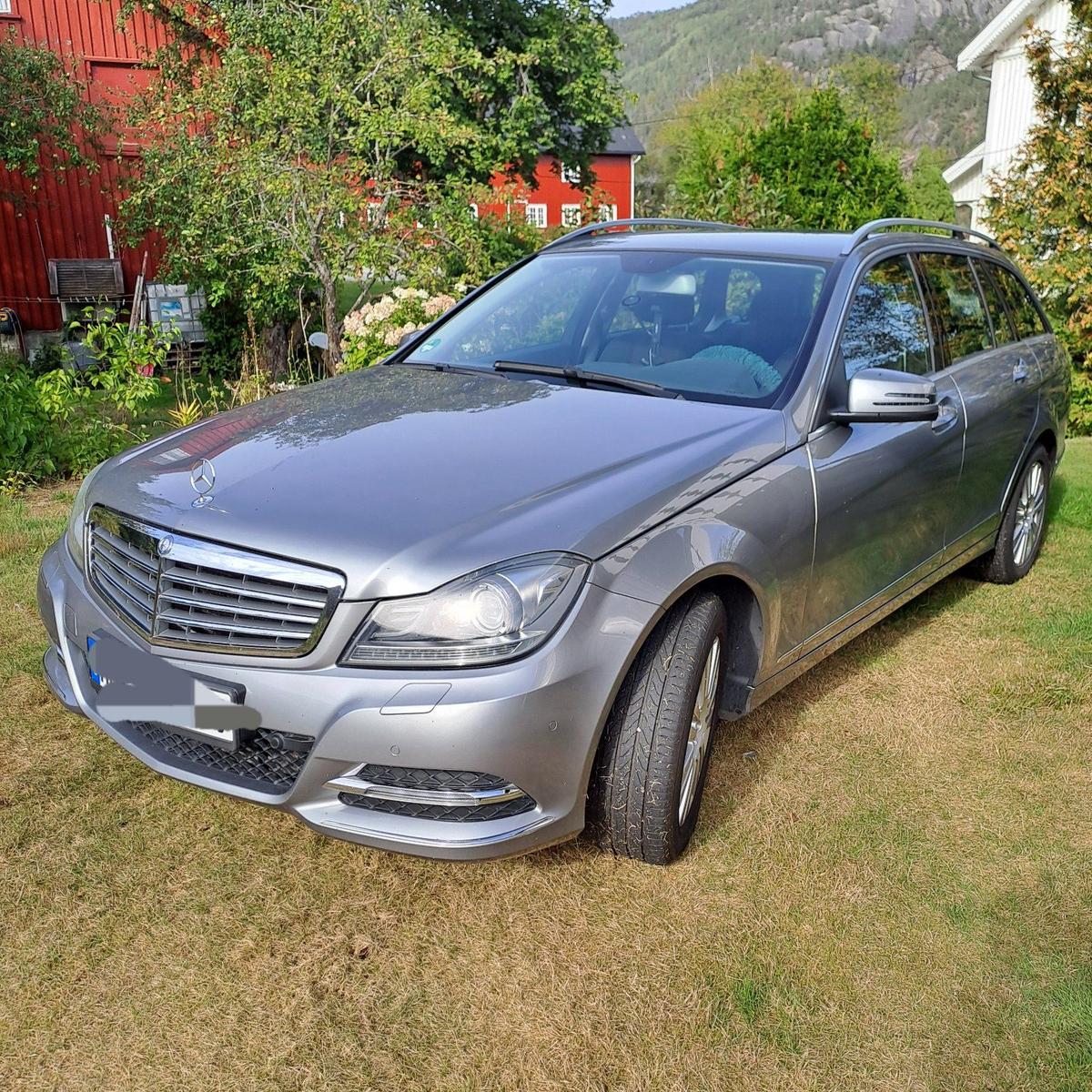 Mercedes-Benz C 220