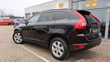 Volvo XC60 2.4 D5 Moment. AWD/AC/Leder/SHZ/Wi Paket - Volvo XC60 aus 2010: Awd