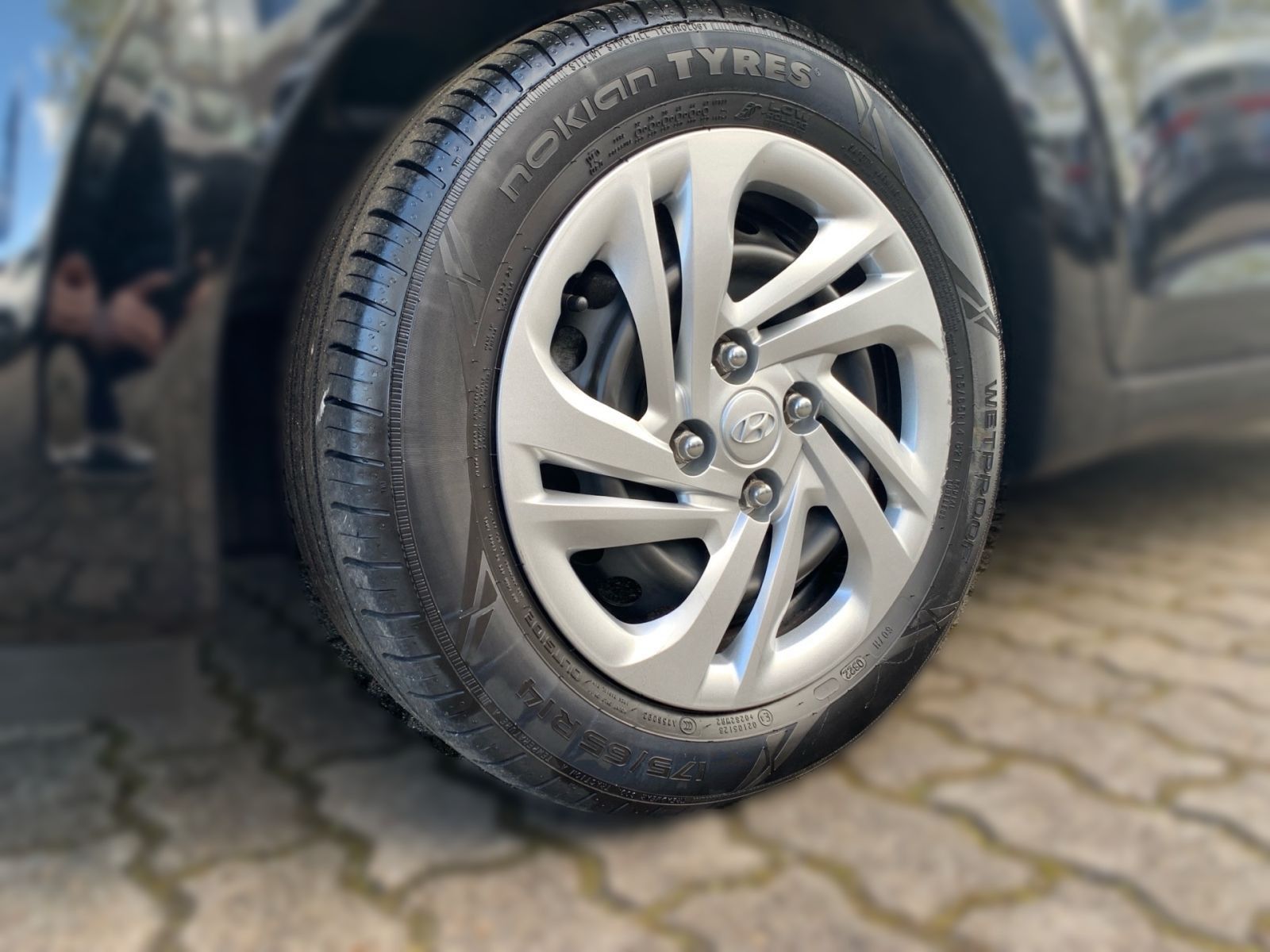 Fahrzeugabbildung Hyundai i10 1.0 Select Anhängerkupplung Sitzheizung PDC
