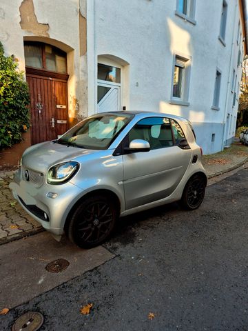 Smart ForTwo*Prime*Vollausstattung*Navi*Leder*Pano*16"