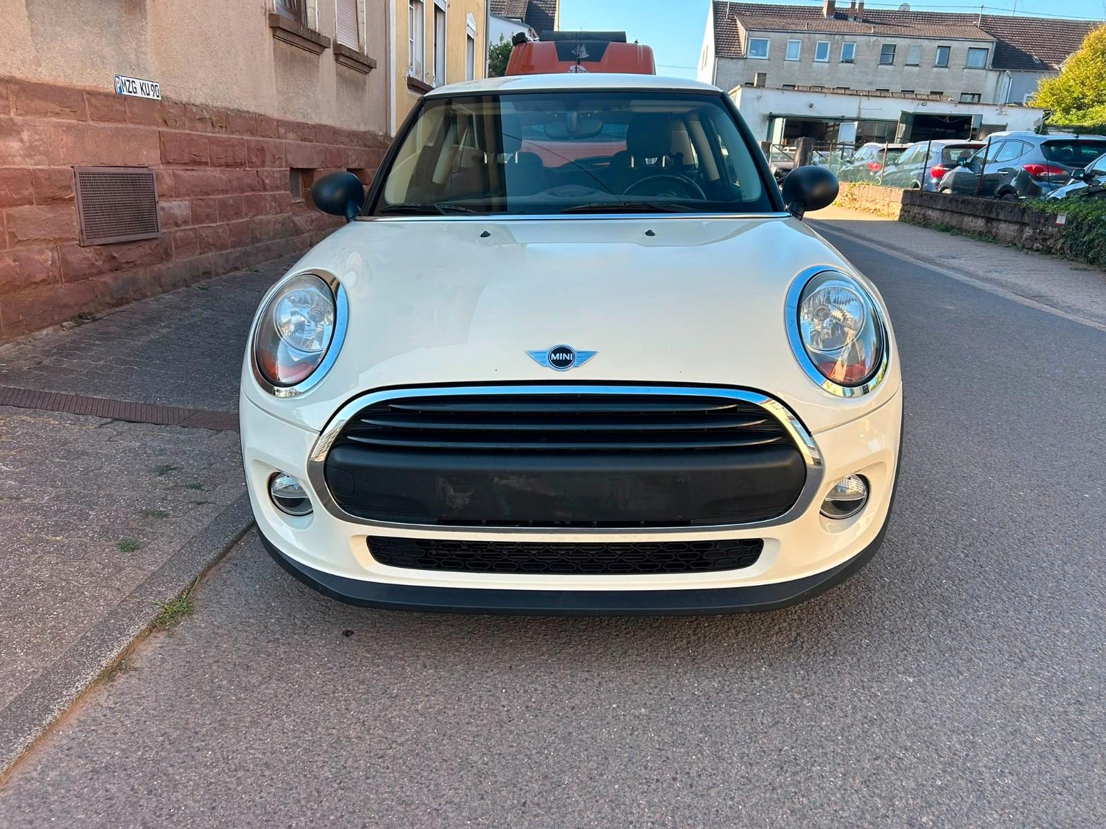 MINI ONE_FIRST Mini 3-trg. One First