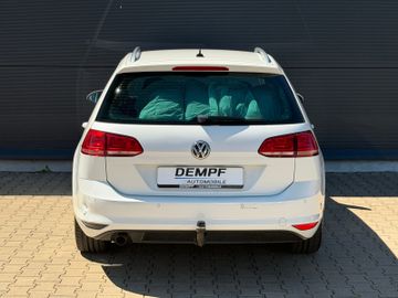 Volkswagen Golf - 8