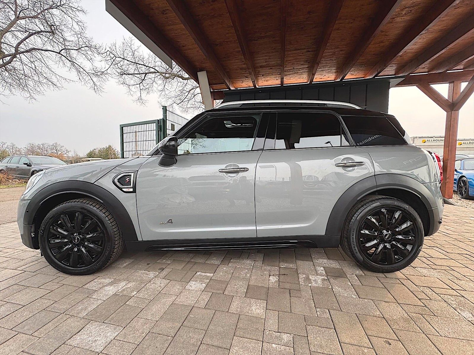 Fahrzeugabbildung MINI COOPER S Countryman Cooper S All4 *Pano*H&K*LED*