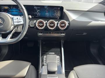 صورة مصغرة 15 لـ 2021 Mercedes-BENZ EQA