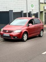 Volkswagen Golf Plus - zu Verkaufen - Volkswagen Golf Plus in Saarbrücken