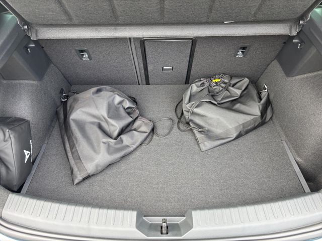 Leon 1.5 e-Hybrid Allwetter Edge Navi Intelligen