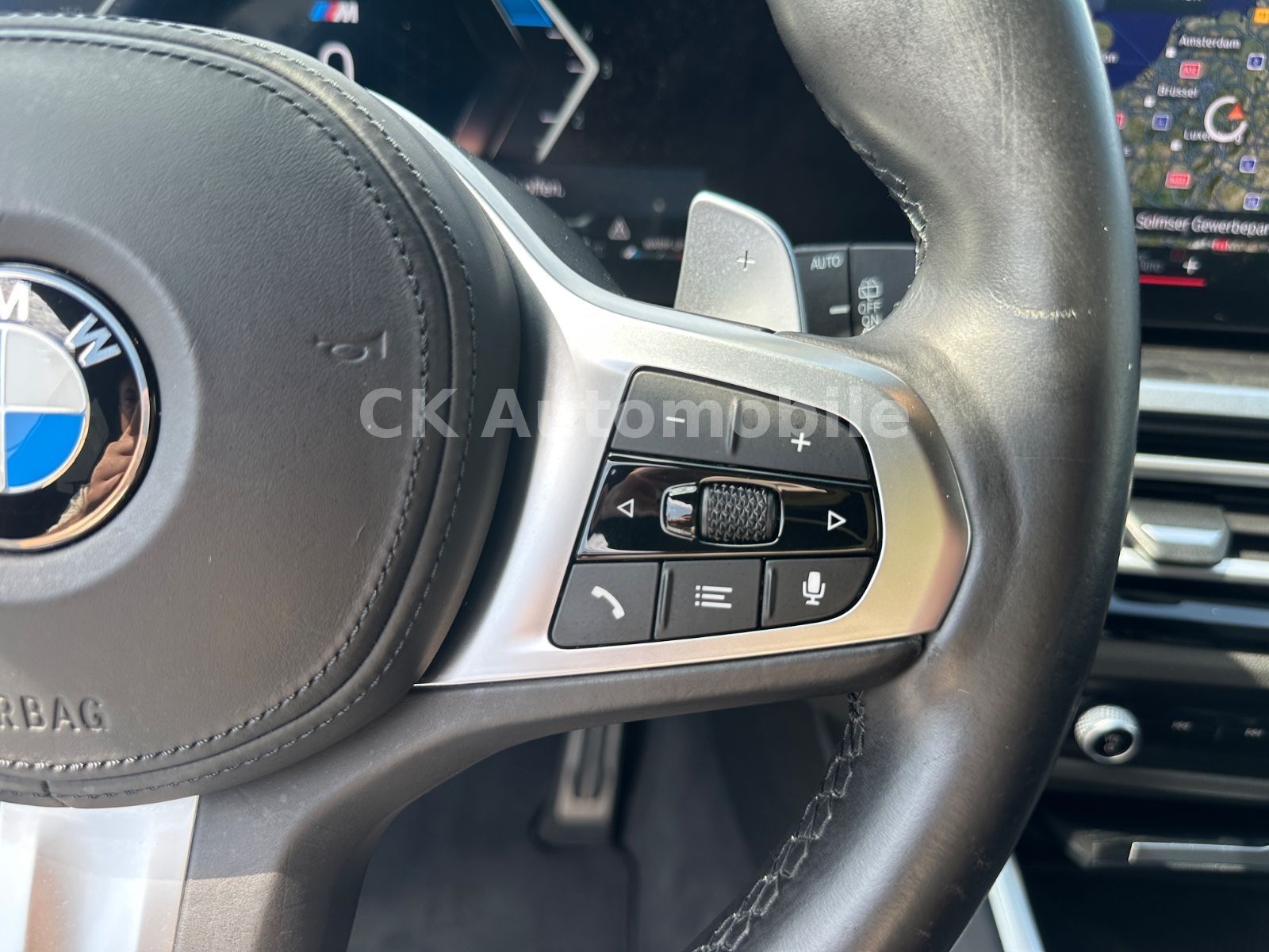 Fahrzeugabbildung BMW 320d xDrive M-Sport/Widescreen/Navi/Pano/LED/AHK