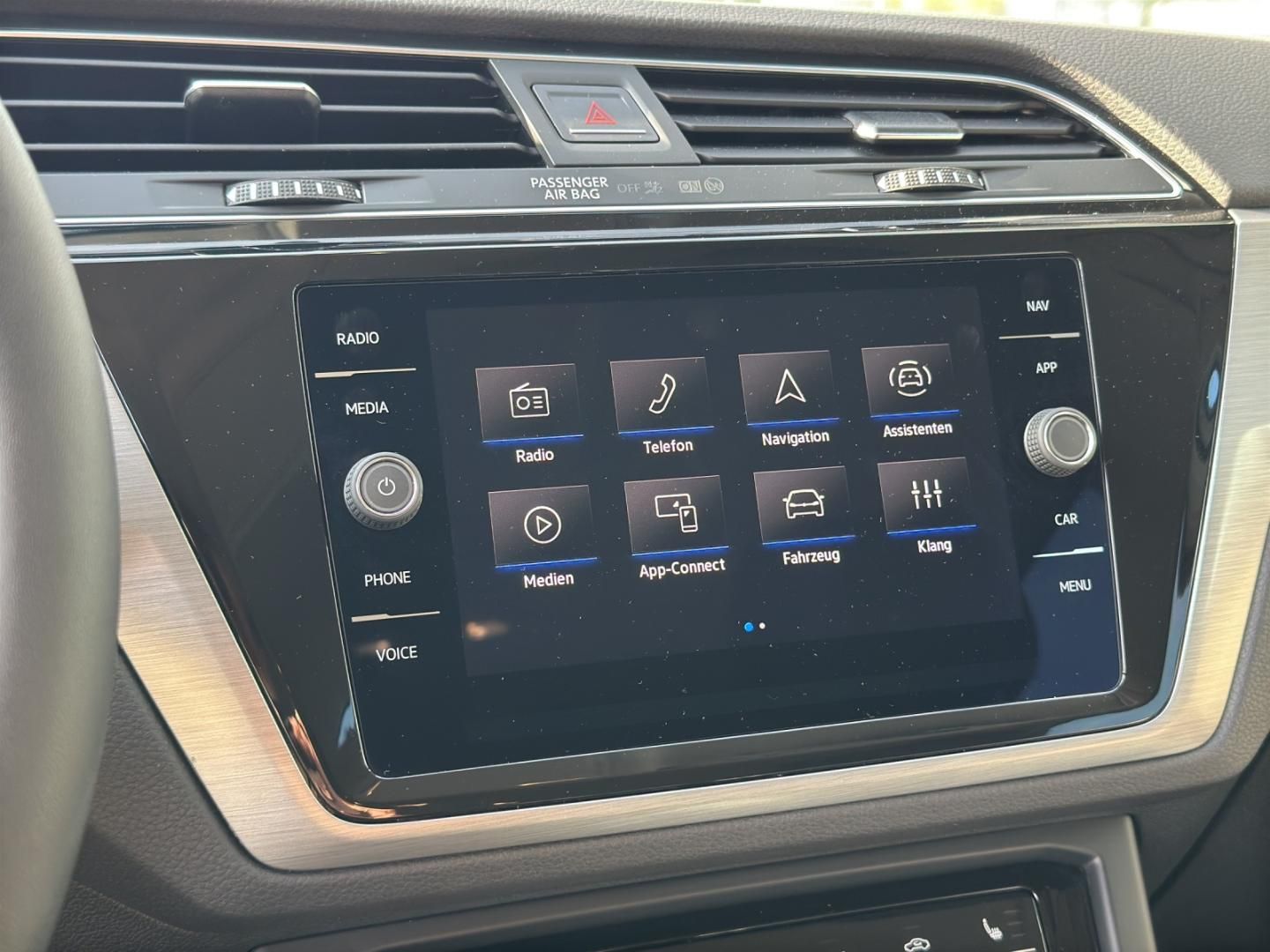 Fahrzeugabbildung Volkswagen Touran Comfortline 1.5 TSI-DSG,7-Sitzer,Rückf.-K