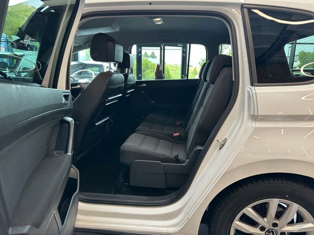 MYAUTOCENTER – Gebraucht- und Jahreswagen mit Werkstattservice in Pfaffenhofen Volkswagen Touran *R-Line*Sport*ACC*NAVI*2-ZONEN*LED*