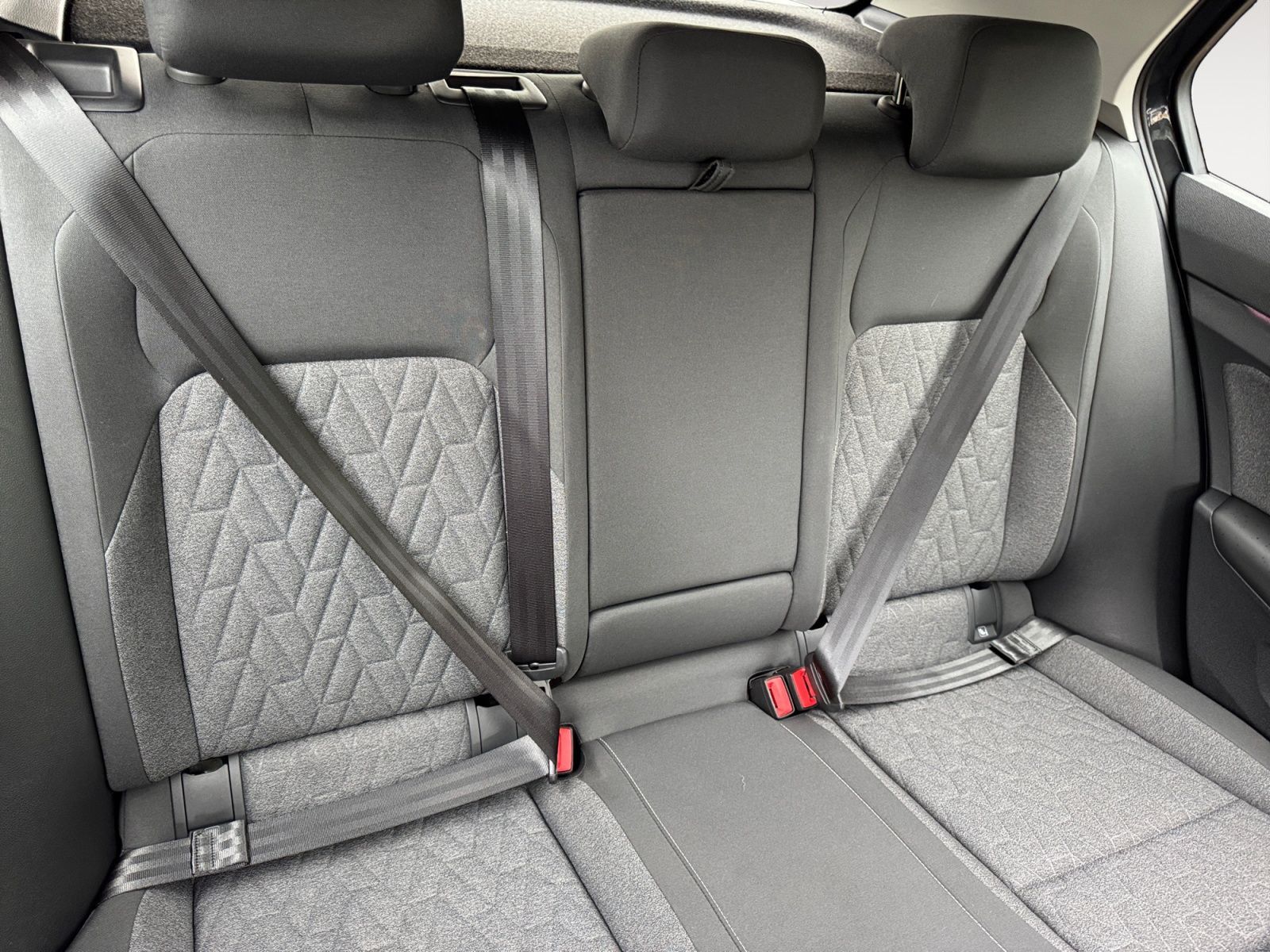 Volkswagen Golf - Bild 14