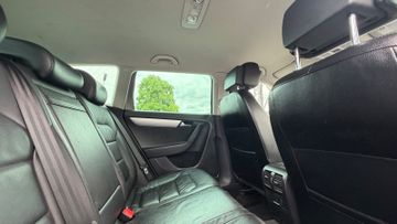 Volkswagen Passat Alltrack - 11