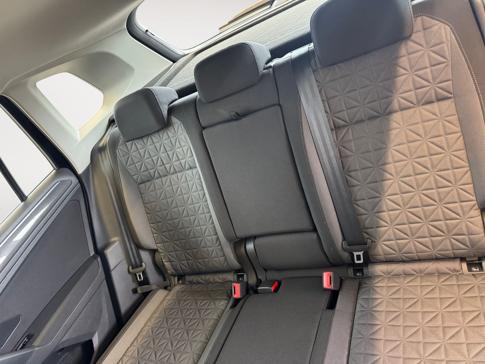 Volkswagen Tiguan - Bild 14