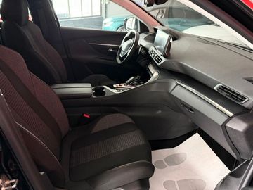Peugeot 5008 - 9