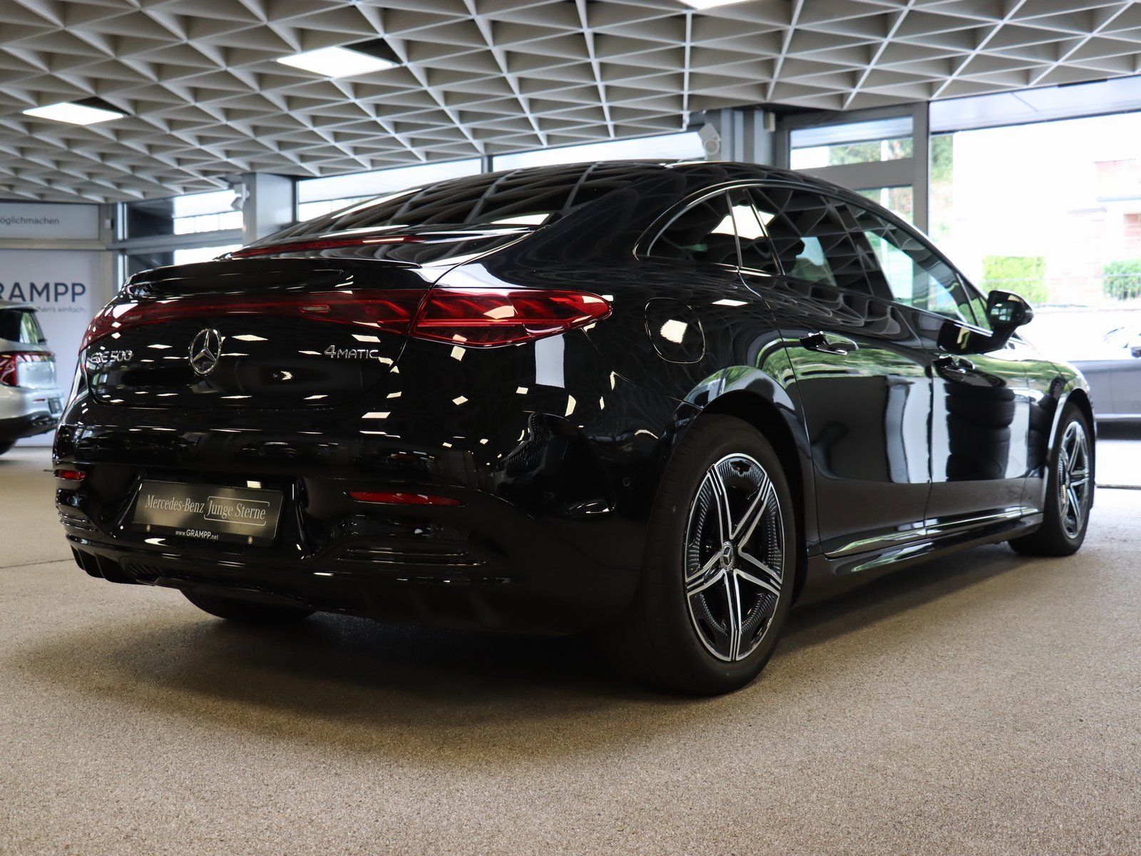 Mercedes-Benz EQE 500 4M AMG Pano Burmester 360° Head-Up foto 4