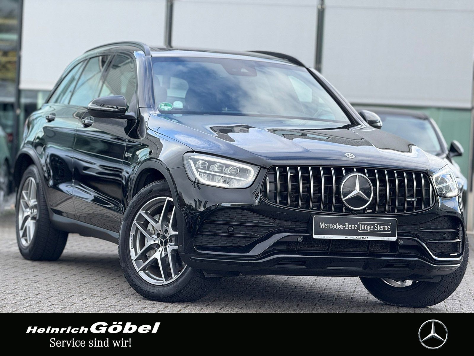 Fahrzeugabbildung Mercedes-Benz GLC 43 AMG*AHK*PANORAMA*AMBIENTE*NIGHTPAKET*