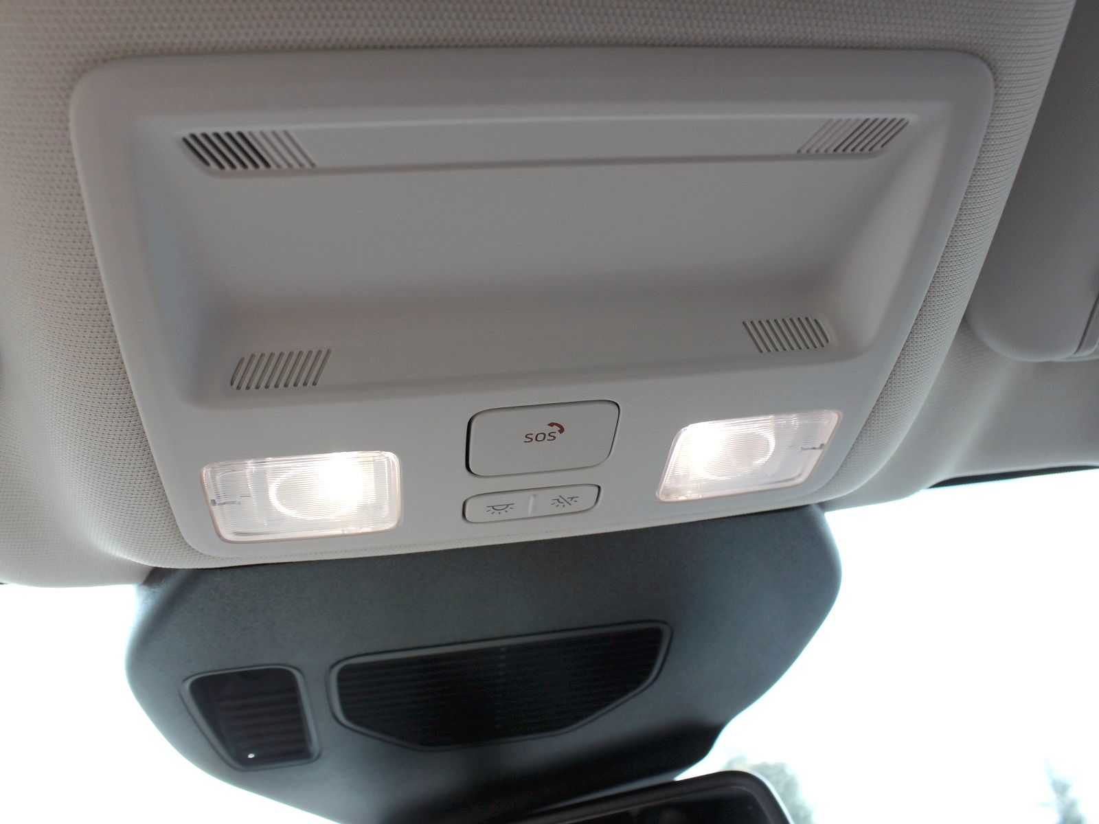 Fahrzeugabbildung Ford Kuga Hybrid Titanium 2,5 Duratec