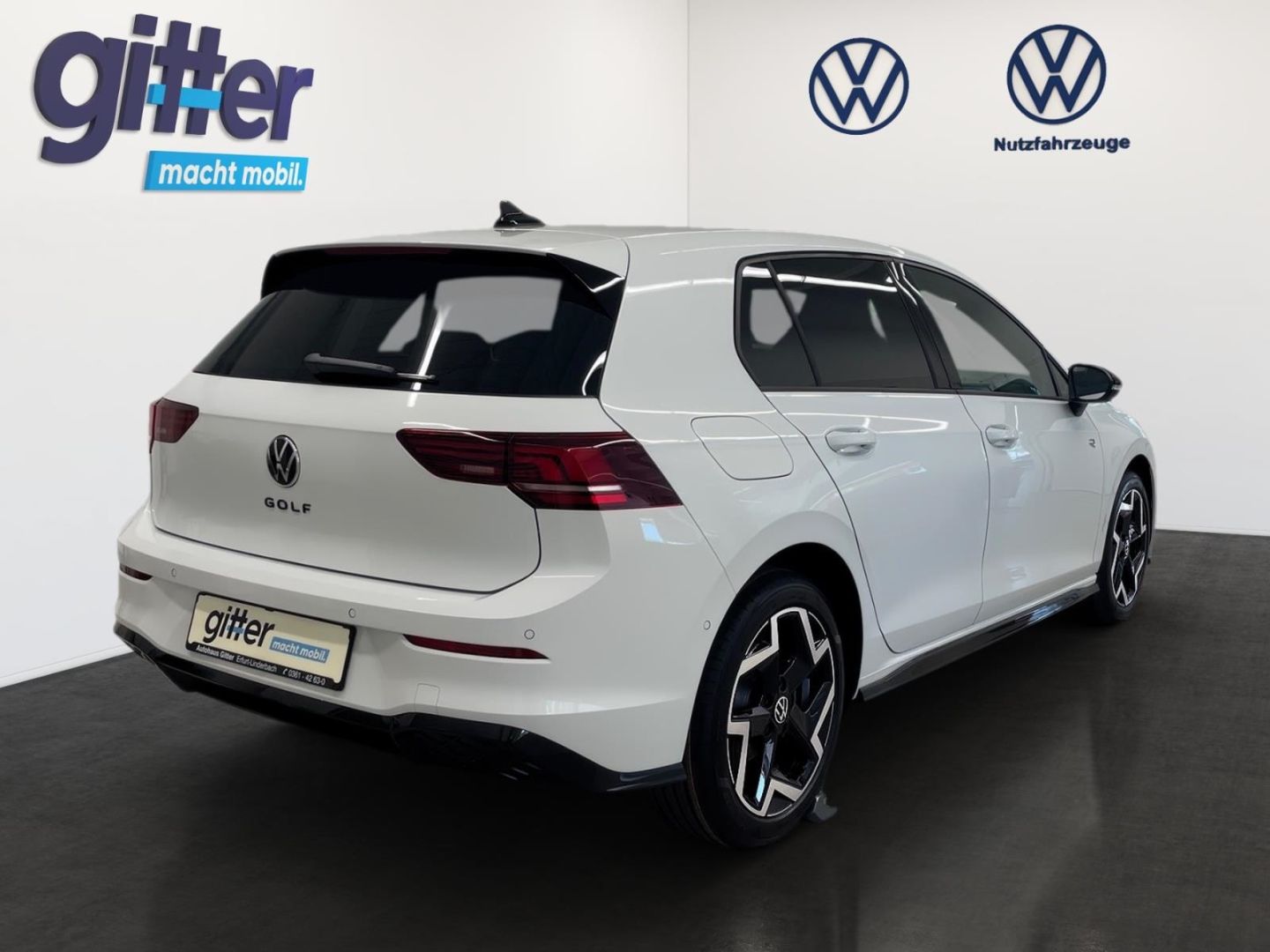 Volkswagen Golf VIII 1.5 eTSI 110 kW R-Line Sportpaket HUD  imagem 3
