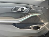 BMW 330 - Vorschau Bild 15