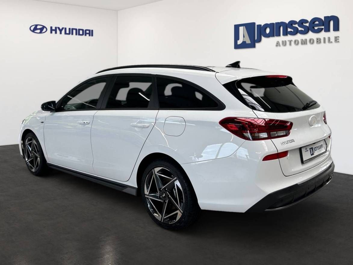 Fahrzeugabbildung Hyundai i30 FL Kombi N Line Sitz-Paket, Panoramadach