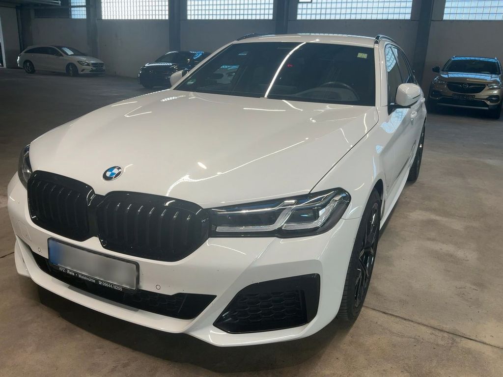 Image of BMW 530