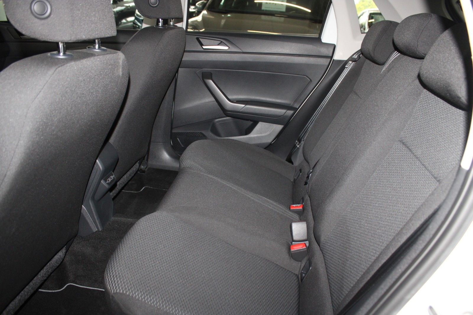 Fahrzeugabbildung Volkswagen Polo 1.0 TSI TRENDLINE 5-trg Klima PDC 1.Hand