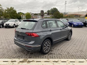 Volkswagen Tiguan - 4
