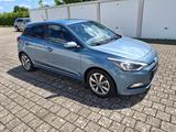 Hyundai i20 YES! - Hyundai i20 in Freiburg