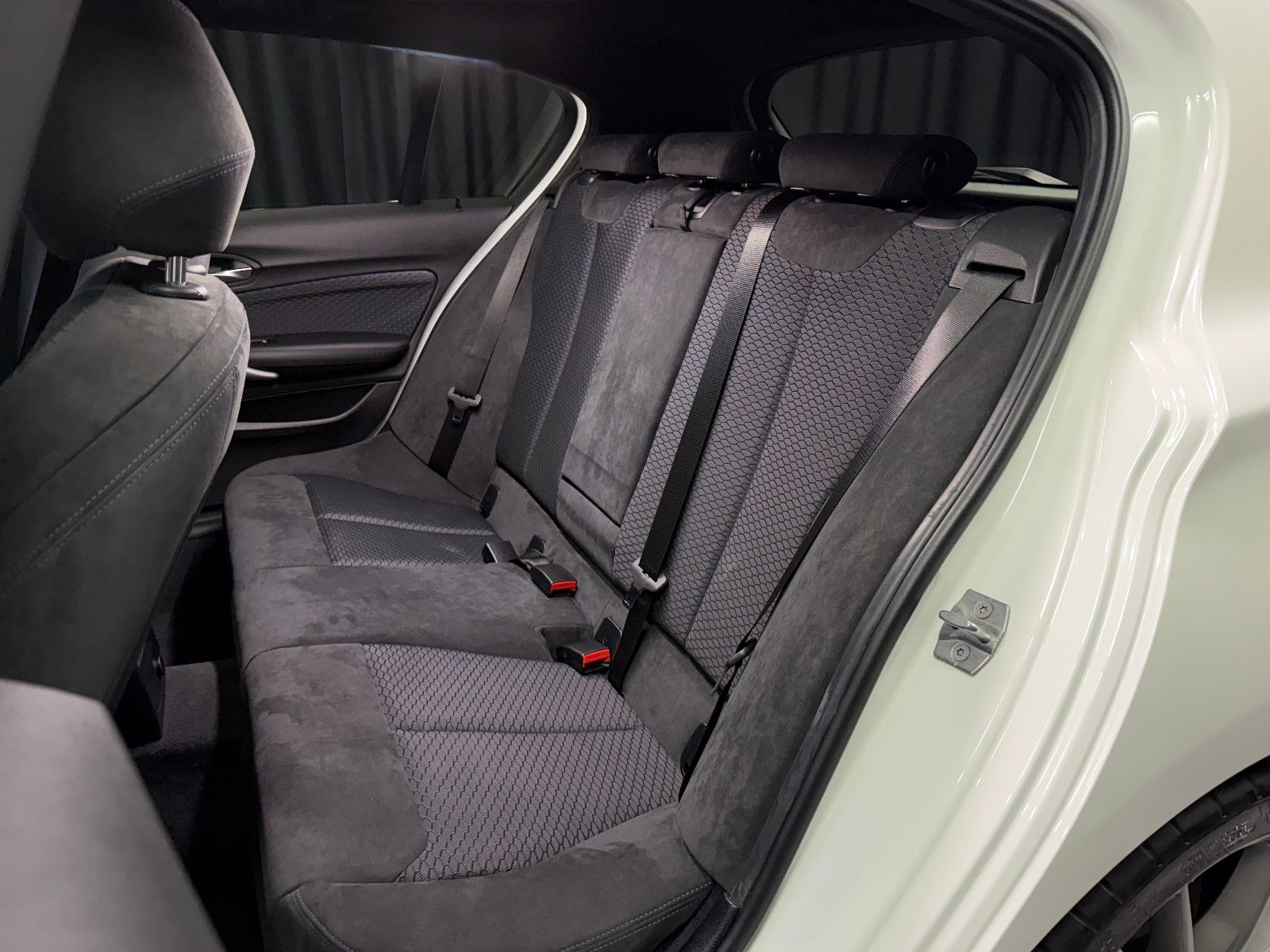 Fahrzeugabbildung BMW M140i xDrive Special Edition|M-PERFORMANCE|1.HD