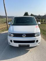 Volkswagen VW T5 Caravelle 4 Motion - Volkswagen T5 Caravelle: 4motion