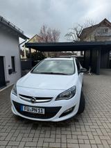 Opel Astra 1.4 140 PS mit Fahrradträger / Schiebedach - Opel Astra: Fahrradträger