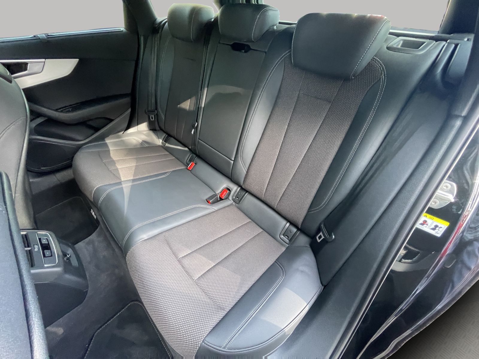 Audi A4 - Bild 18