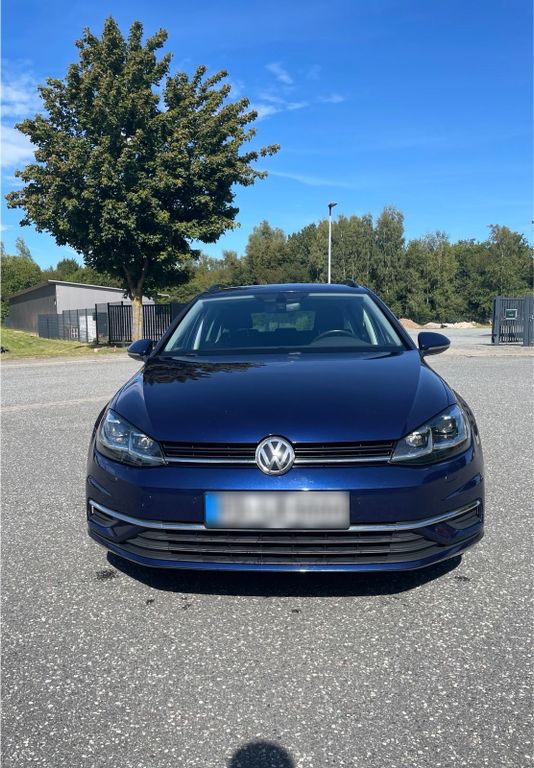 Image of Volkswagen Golf