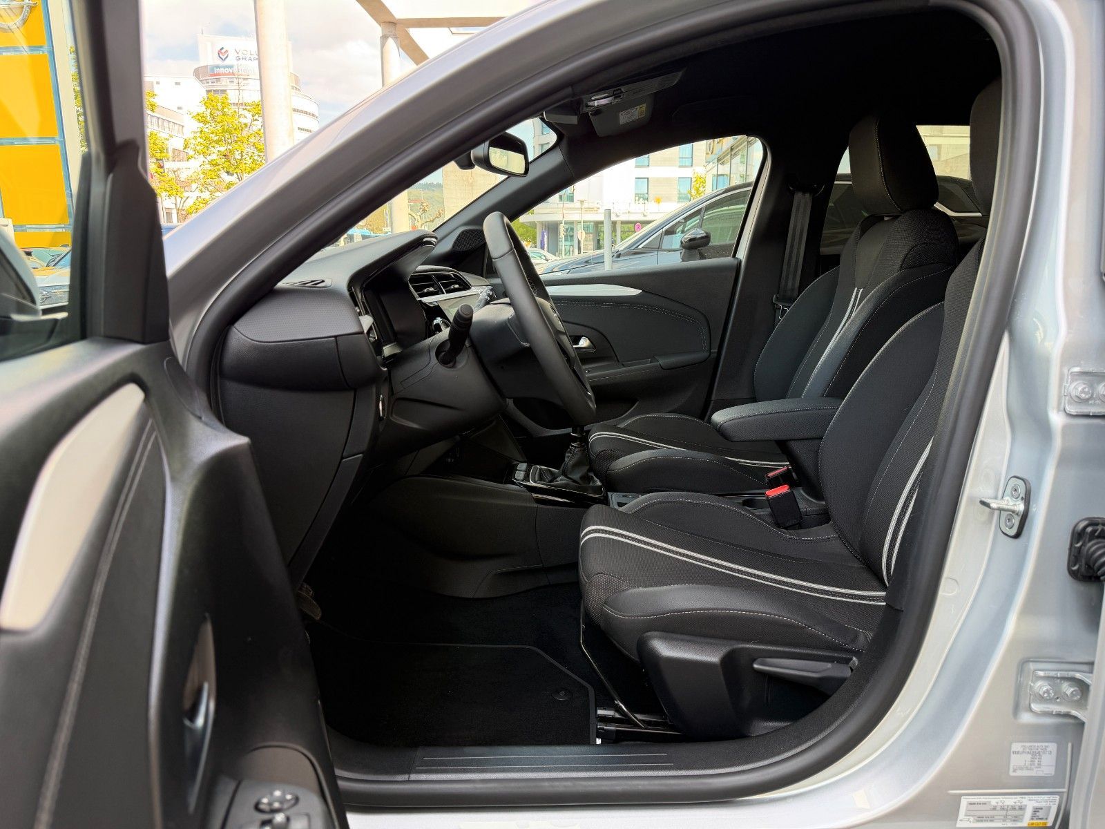 Fahrzeugabbildung Opel Corsa F 1.2 Turbo GS KlimaA,LED,Navi,SHZ,Kam.,LM