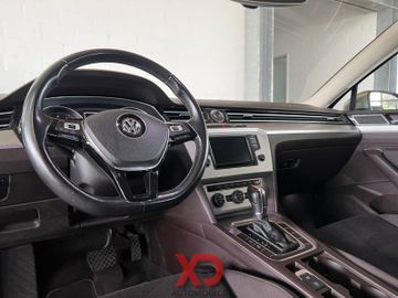 Volkswagen Passat Variant - 12