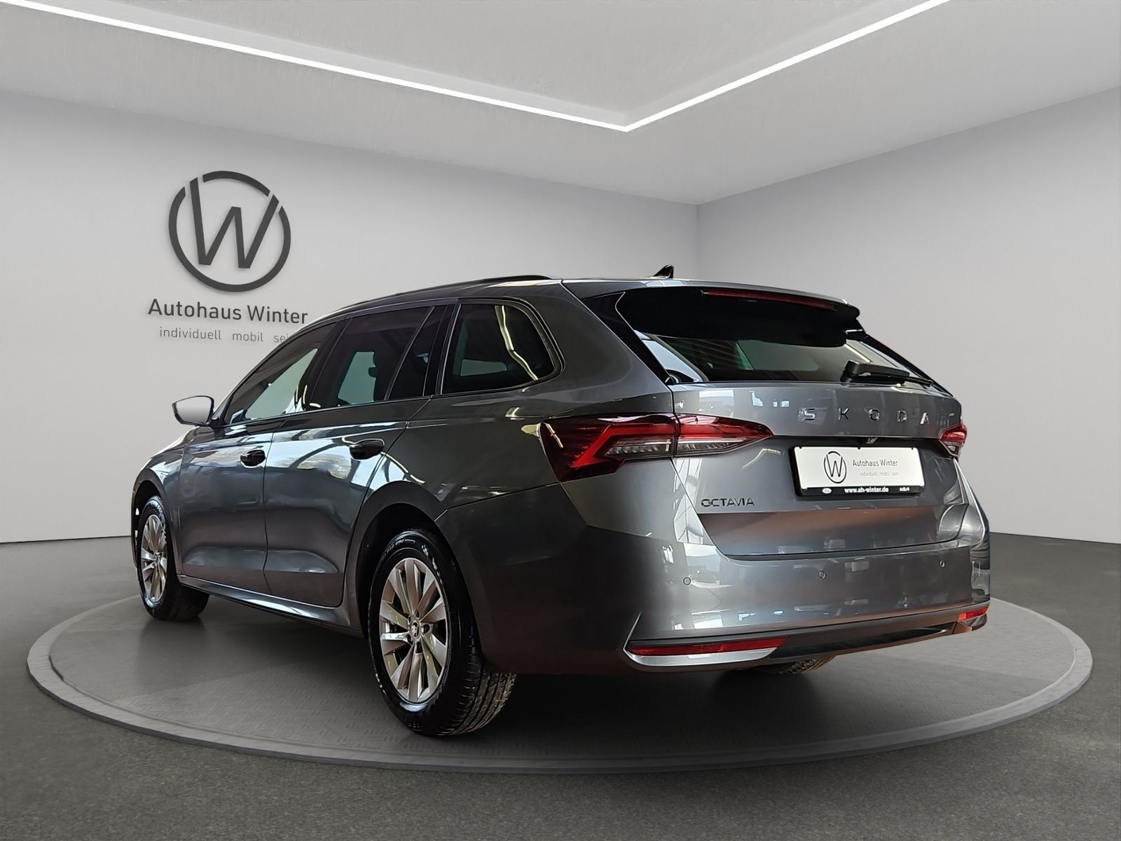 Skoda Octavia Combi 2.0 TDI DSG Selection -FACELIFT- L foto 4