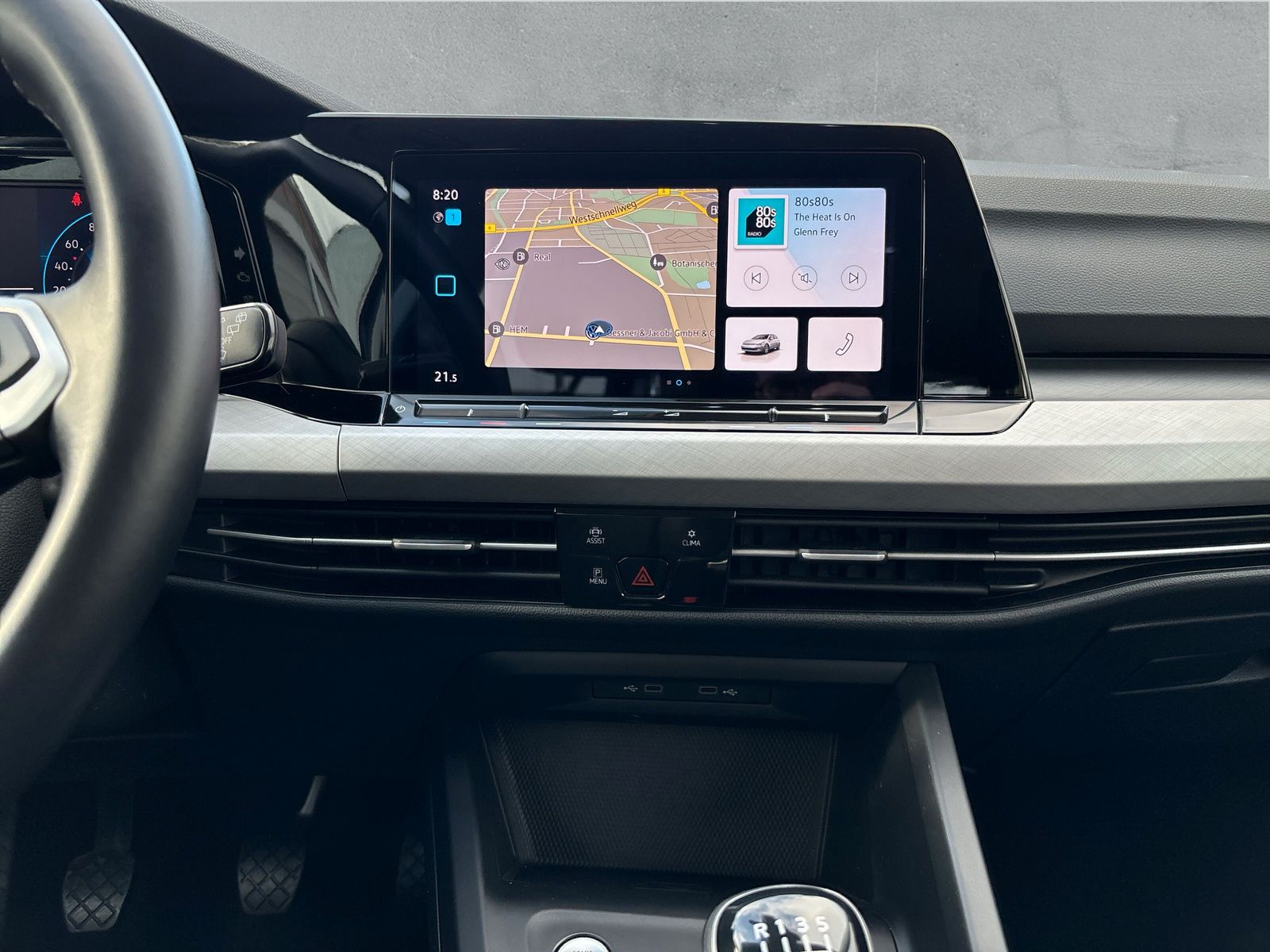 Fahrzeugabbildung Volkswagen Golf 2.0 TDI Life ACC LED AppConnect SHZ