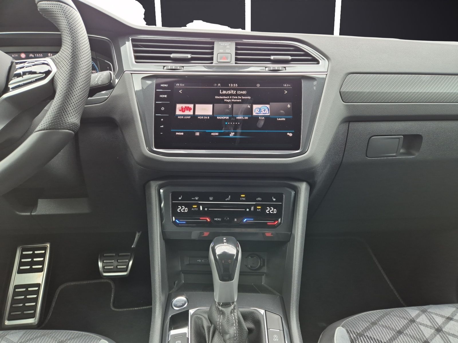 Fahrzeugabbildung Volkswagen Tiguan TDI R-Line DSG 4M Matrix STHZ AHK ACC Nav