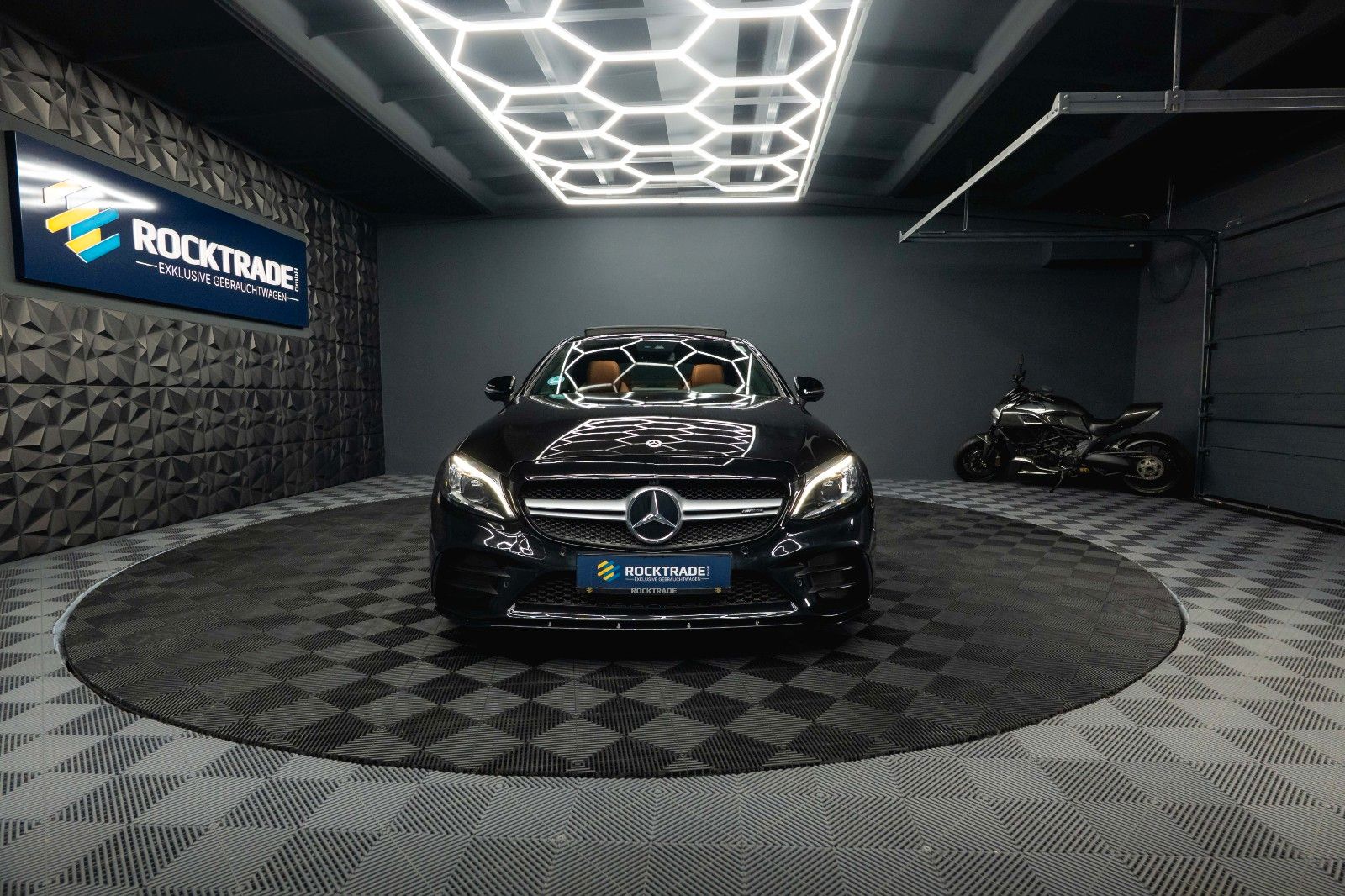 Fahrzeugabbildung Mercedes-Benz C 43 AMG Coupe 4Matic*LED*Virtual*Pano*Burmester