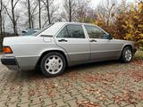 Mercedes-Benz 190 E 1,8 - Mercedes-Benz 190: 1.8