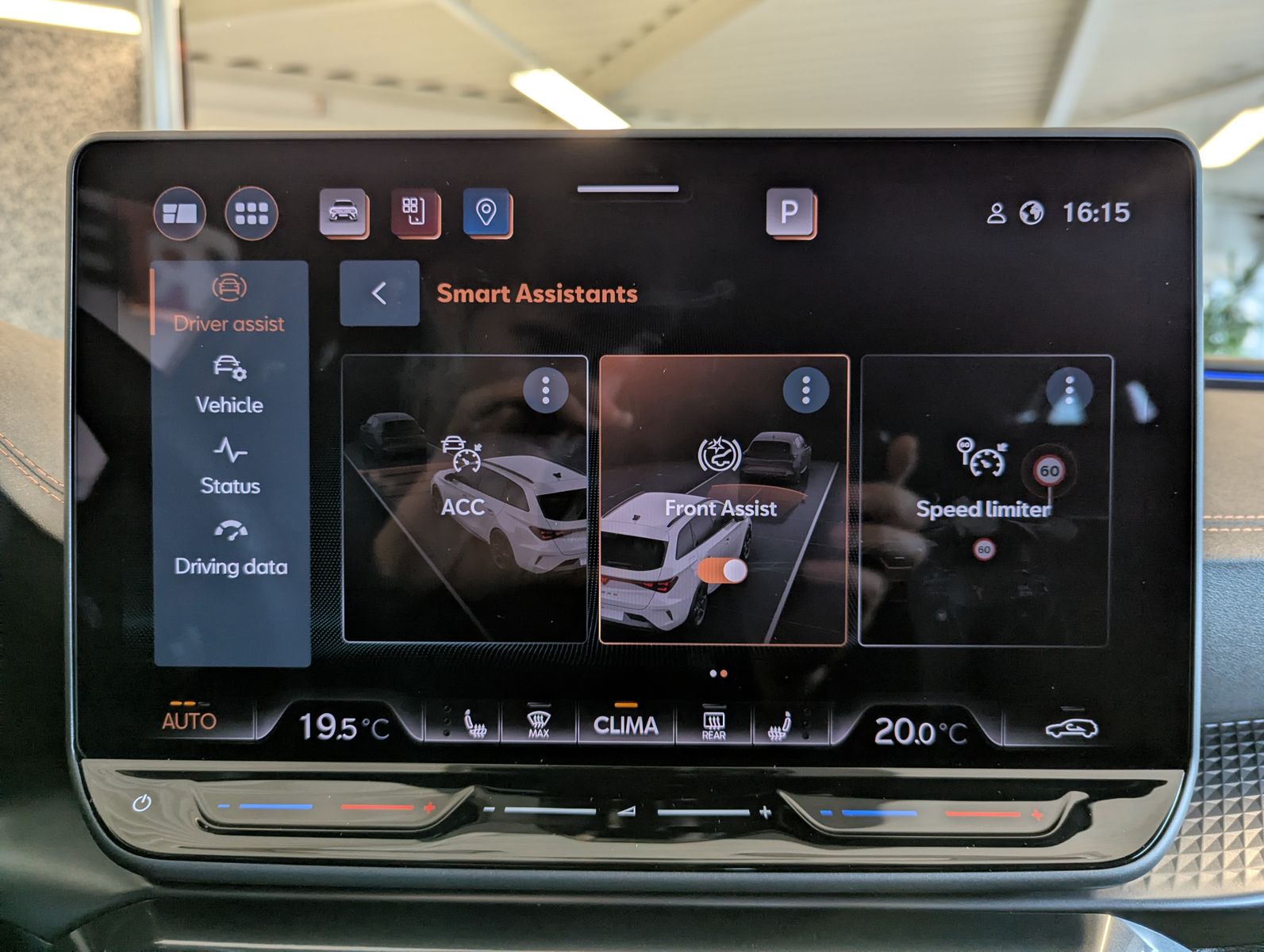 CUPRA Leon 1.5 eTSI Matrix Intelligent-Dynamic-Edge - Image 28