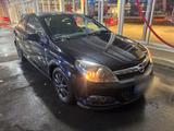 Opel Astra 1.6 GTC - Opel Astra aus 2008: Gtc