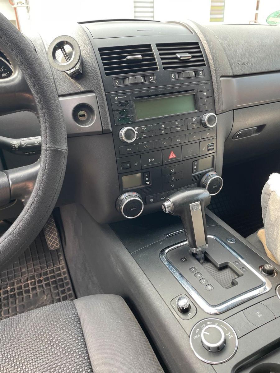 Volkswagen Touareg 2006 — photo 7